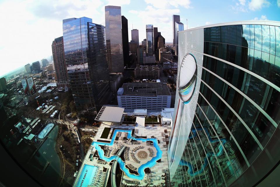 Texas Shaped Pool at the Houston Marriott